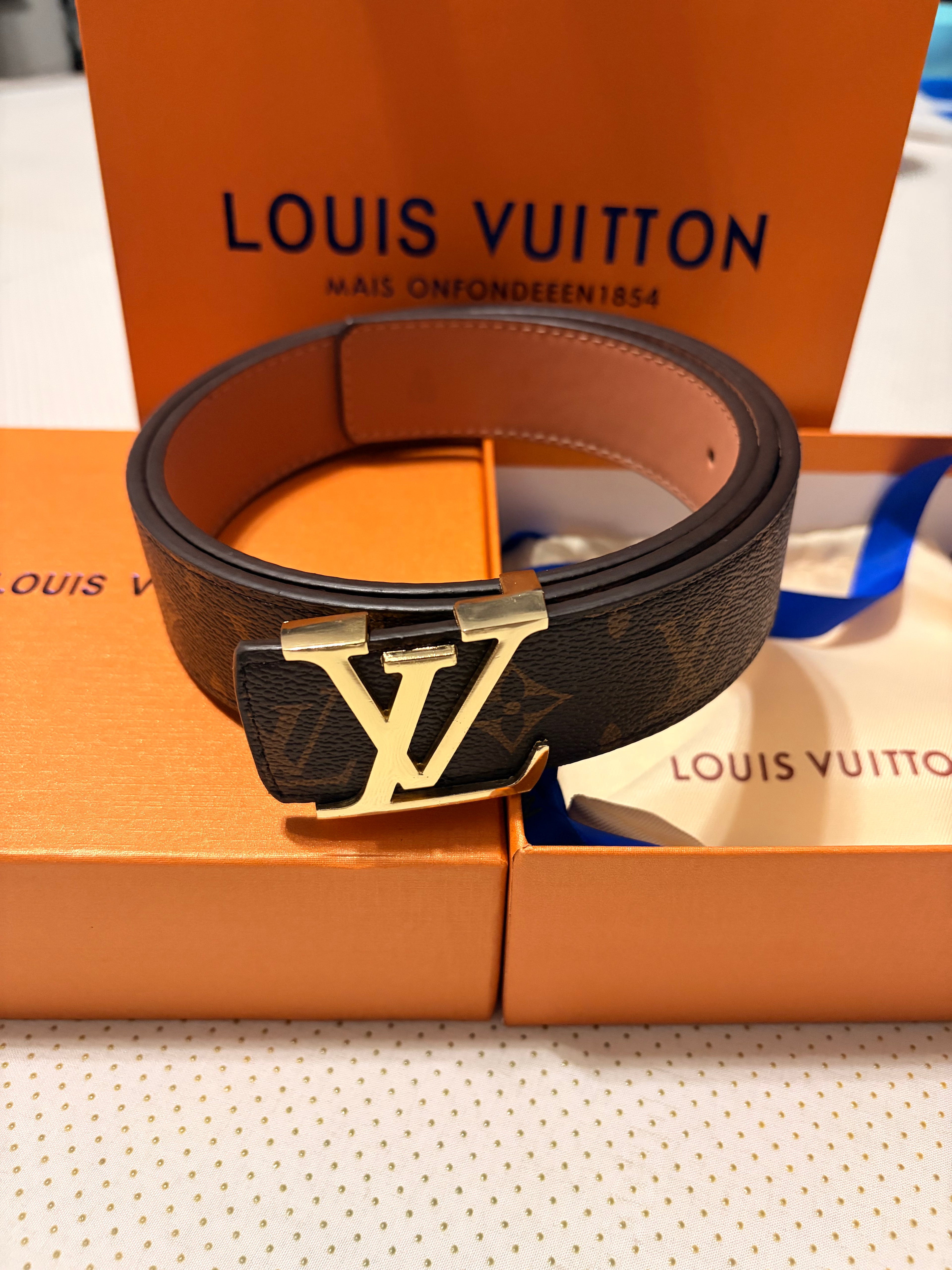 1:1 Louis Vuttion Belts